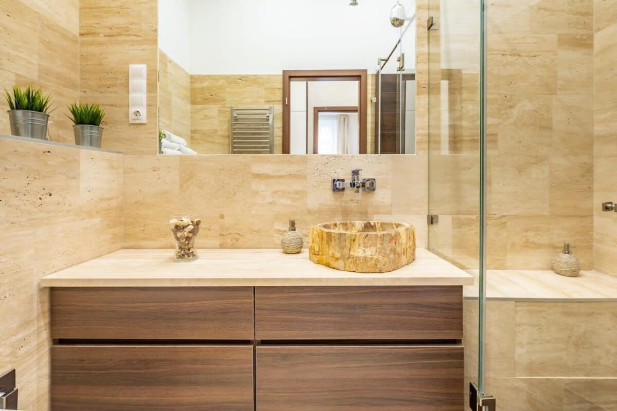 Splendid Perfectly Located Flat With Sauna Daire Budapeşte Dış mekan fotoğraf