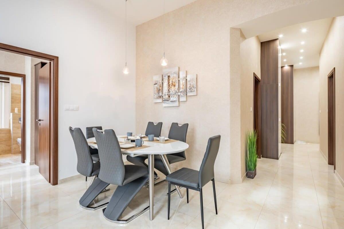 Splendid Perfectly Located Flat With Sauna Daire Budapeşte Dış mekan fotoğraf