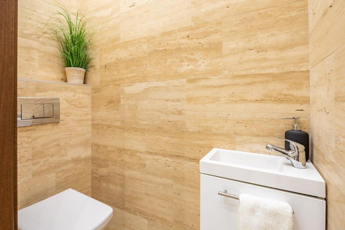 Splendid Perfectly Located Flat With Sauna Daire Budapeşte Dış mekan fotoğraf