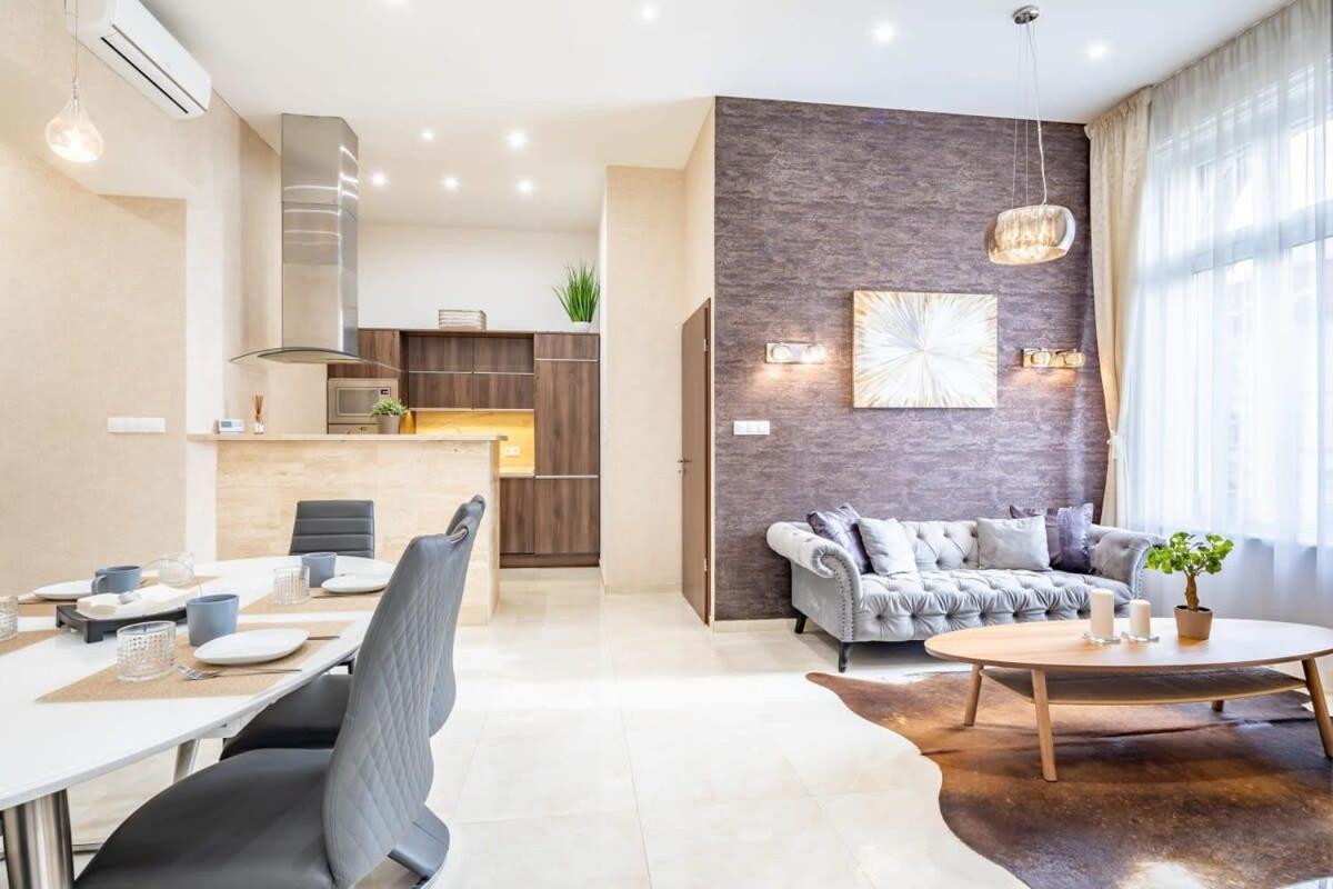 Splendid Perfectly Located Flat With Sauna Daire Budapeşte Dış mekan fotoğraf
